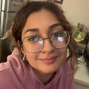 Meet your Posher, Kelsie